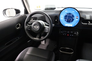 Vehicle image MINI F66 1.5i Cooper C