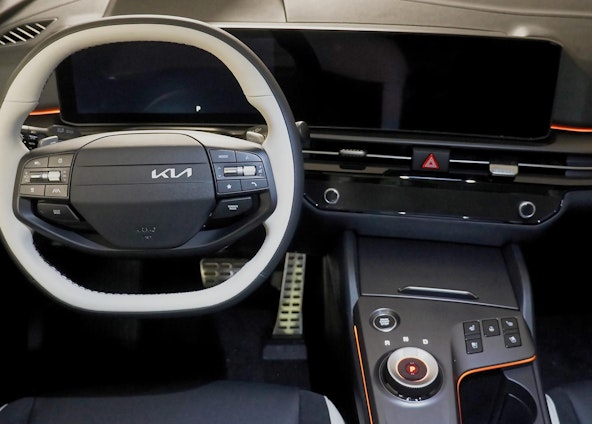 Vehicle image 4 Vehicle image 4