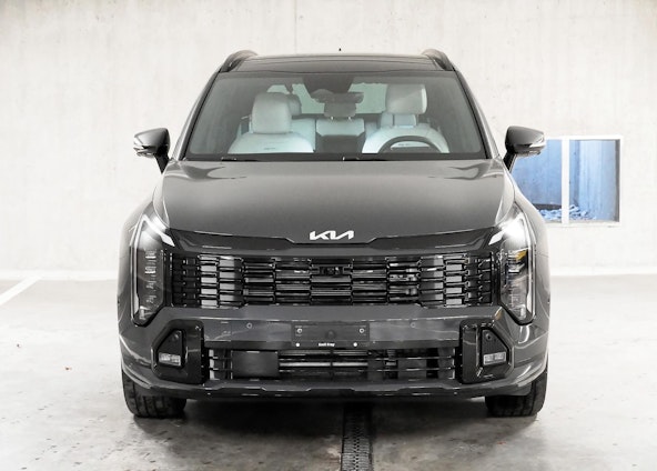 Vehicle image 10 Vehicle image 10