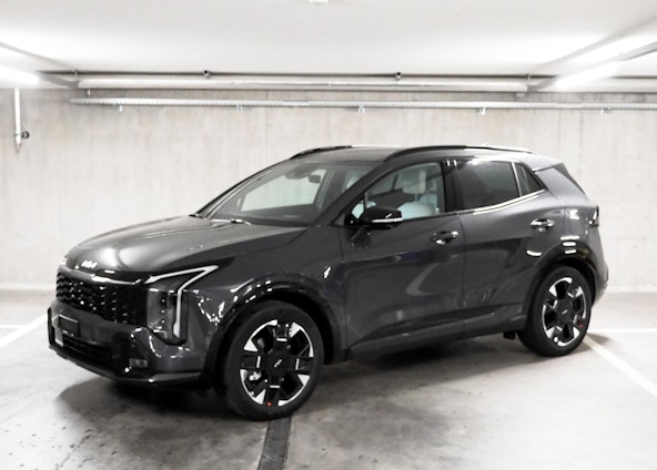 First vehicle image First vehicle image