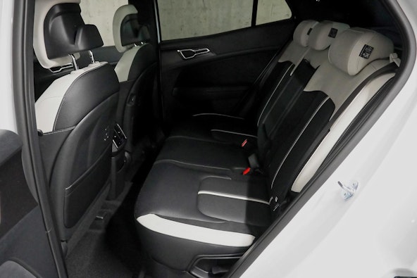 Vehicle image 8 Vehicle image 8