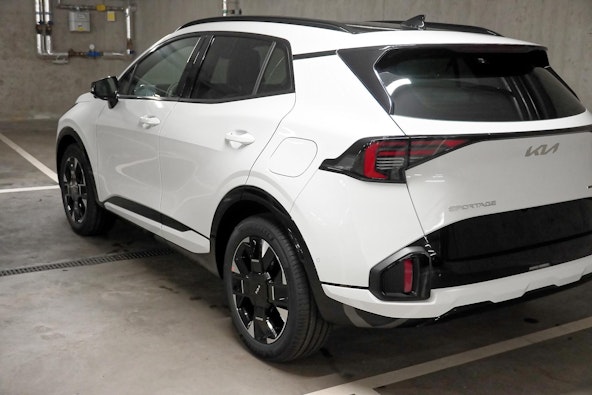 Vehicle image 13 Vehicle image 13