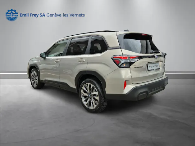 Subaru Forester Station 2.0i e-Boxer Luxury