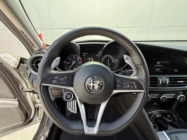 Alfa Romeo Giulia 2.2 JTDM Veloce Q4