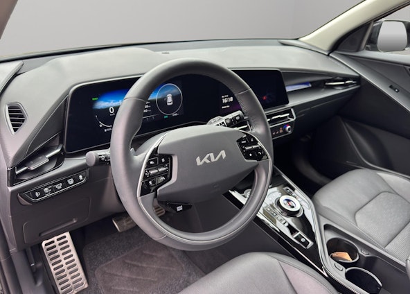 Vehicle image 3 Vehicle image 3