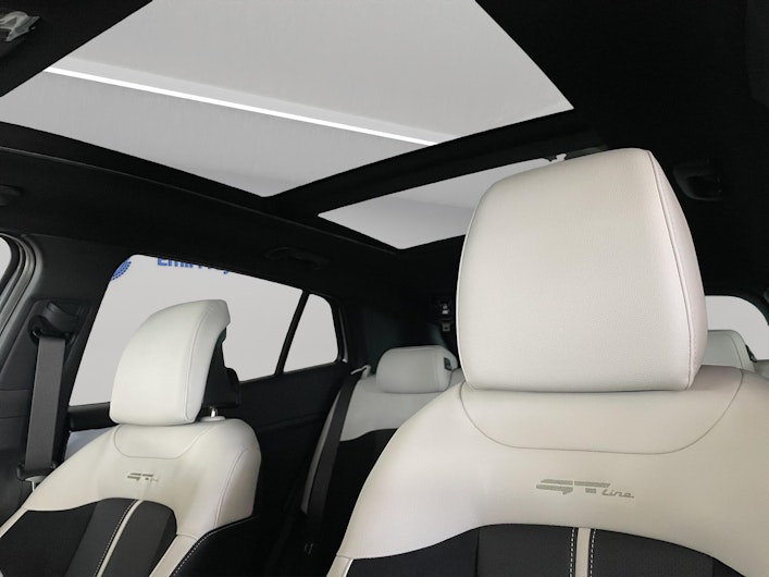 Vehicle image KIA SPORTAGE