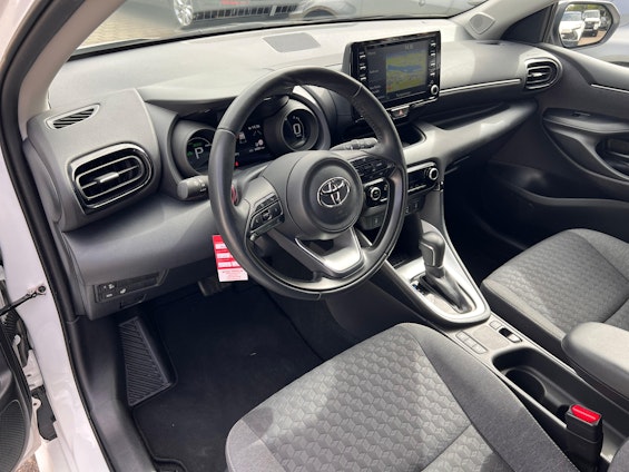 Vehicle image 7