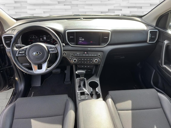 Vehicle image 4 Vehicle image 4