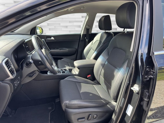 Vehicle image 3 Vehicle image 3