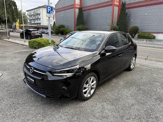 First vehicle image