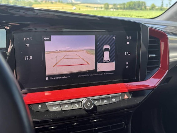 Vehicle image 14