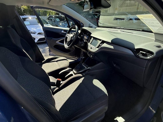 Vehicle image 10 Vehicle image 10