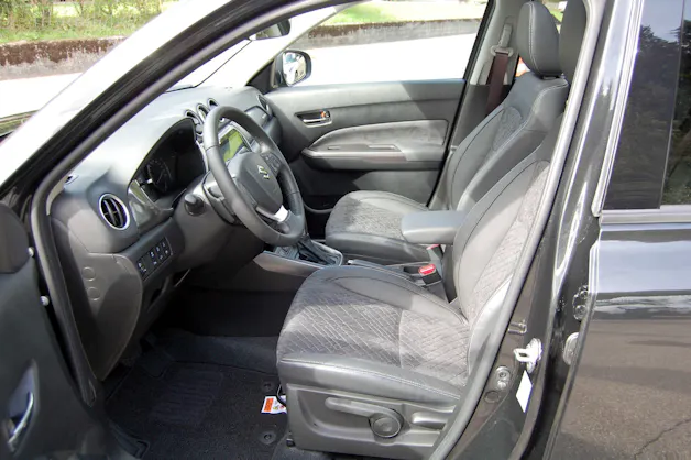 Suzuki Vitara 1.4 T Compact Top Hybrid 4x4