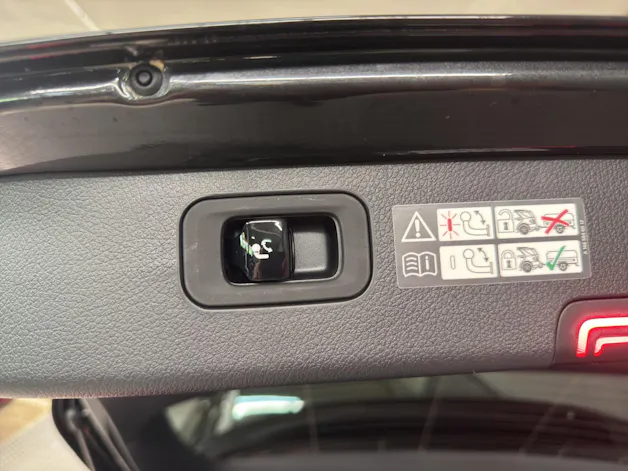 Mercedes-Benz C 300 AMG Line  4Matic T-Modell
