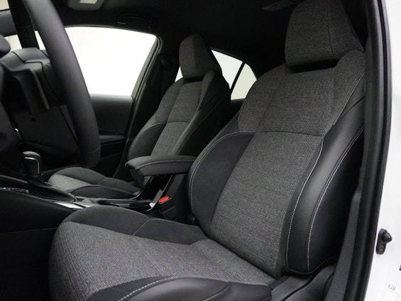 Vehicle image 8 Vehicle image 8