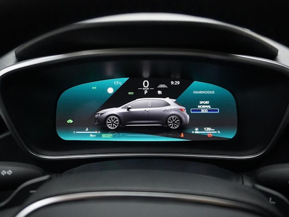 Vehicle image 14 Vehicle image 14