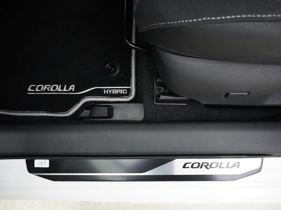 Vehicle image 19 Vehicle image 19