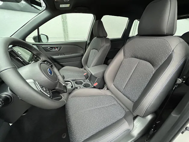 Subaru Forester Station 2.0i e-Boxer Swiss Plus