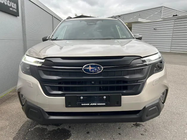 Subaru Forester Station 2.0i e-Boxer Swiss Plus