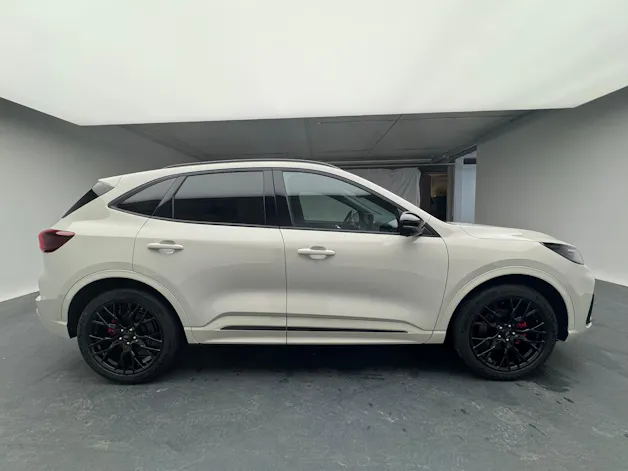 Ford Kuga 2.5 Hybrid Sound Edition 4x4
