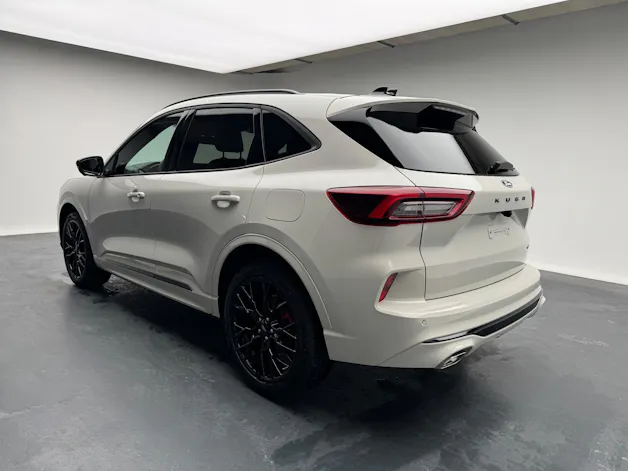 Ford Kuga 2.5 Hybrid Sound Edition 4x4