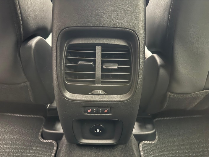 Vehicle image FORD KUGA