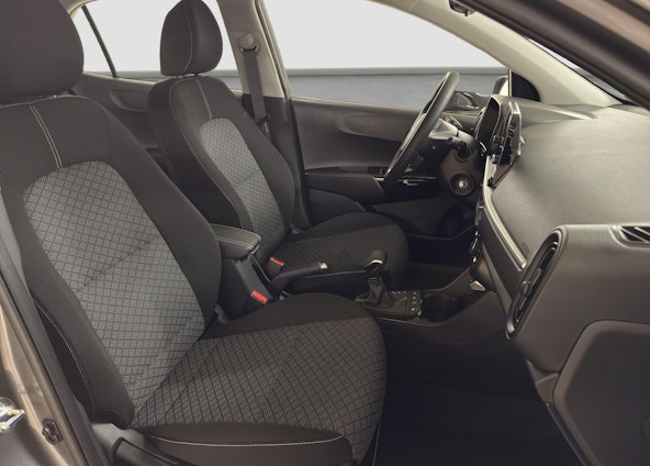 Vehicle image 9 Vehicle image 9