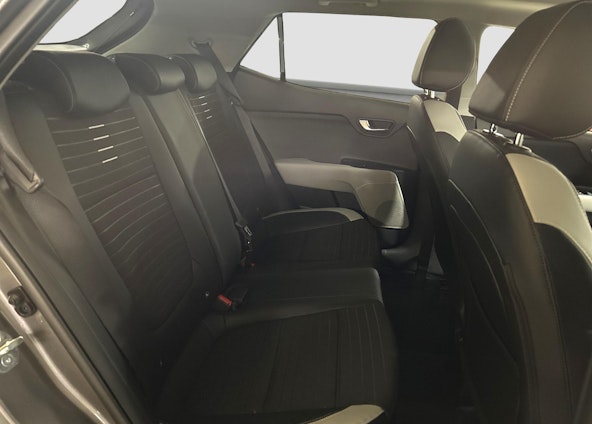 Vehicle image 11 Vehicle image 11