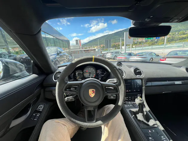 Porsche 718 Cayman GT4 RS PDK