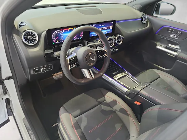Mercedes-Benz GLA 200 Night Star 7G-DCT