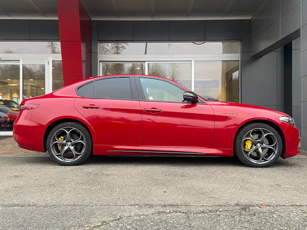 ALFA ROMEO Giulia 2.0 Veloce TI Carbon Q4 Automatic