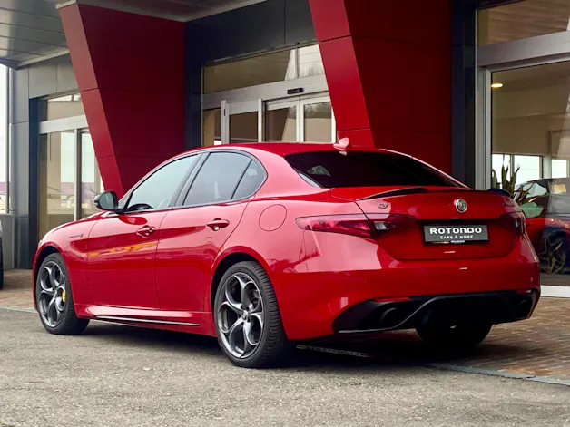 ALFA ROMEO Giulia 2.0 Veloce TI Carbon Q4 Automatic