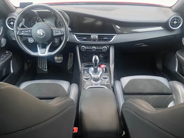 ALFA ROMEO Giulia 2.0 Veloce TI Carbon Q4 Automatic