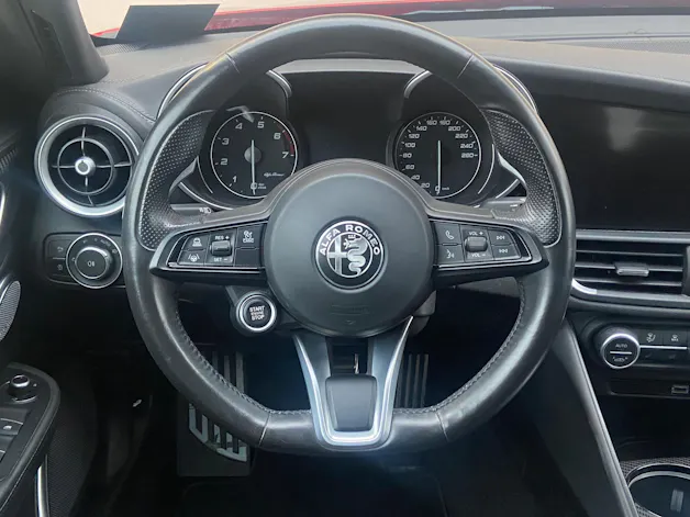 ALFA ROMEO Giulia 2.0 Veloce TI Carbon Q4 Automatic