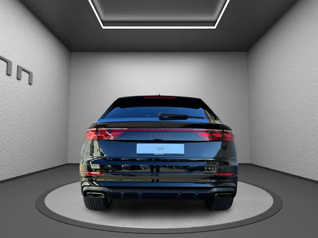 Audi Q8 SUV 55 TFSI quattro tiptronic