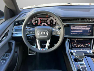 Audi Q8 SUV 55 TFSI quattro tiptronic