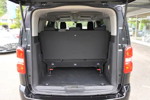 Peugeot Traveller Business Stand.