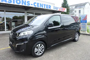 Peugeot Traveller Business Stand.