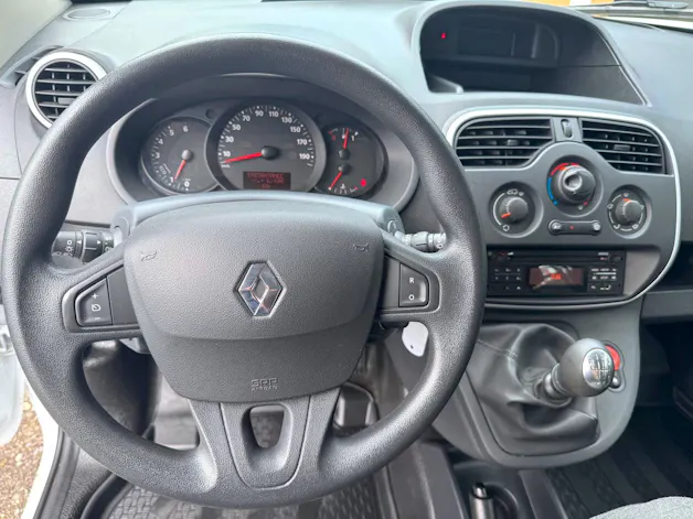 Renault Maxi dCi115E