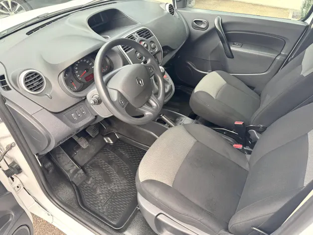 Renault Maxi dCi115E