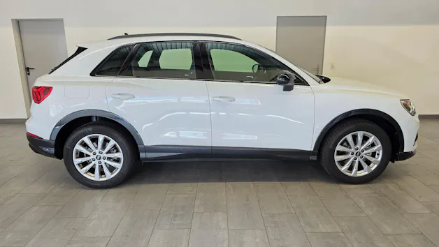 Audi Q3 35 TFSI S line Attraction S-tronic