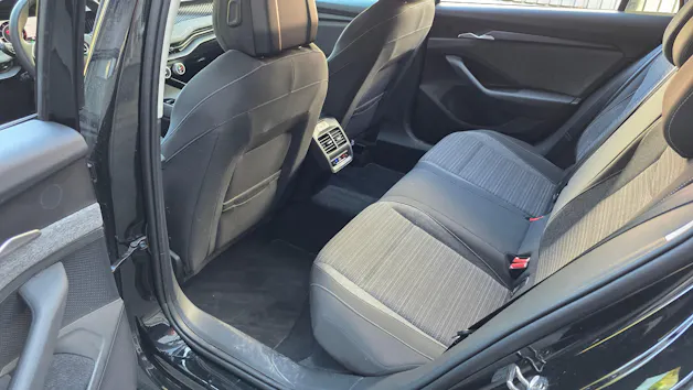 Škoda Superb Combi 2.0 TDi Selection 4x4 DSG