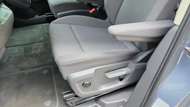 VW T7 Multivan 2.0 TDI Liberty DSG Langversion