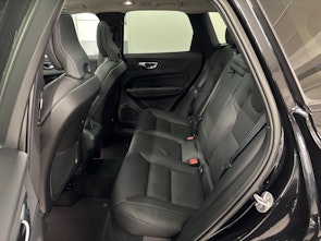 Vehicle image VOLVO XC60 2.0 B4 MH Core