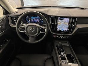 Vehicle image VOLVO XC60 2.0 B4 MH Core