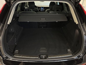 Vehicle image VOLVO XC60 2.0 B4 MH Core