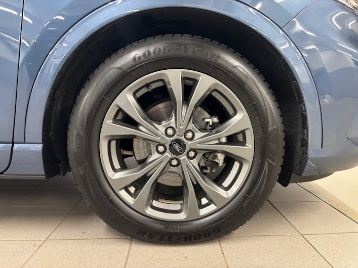 Vehicle image FORD KUGA