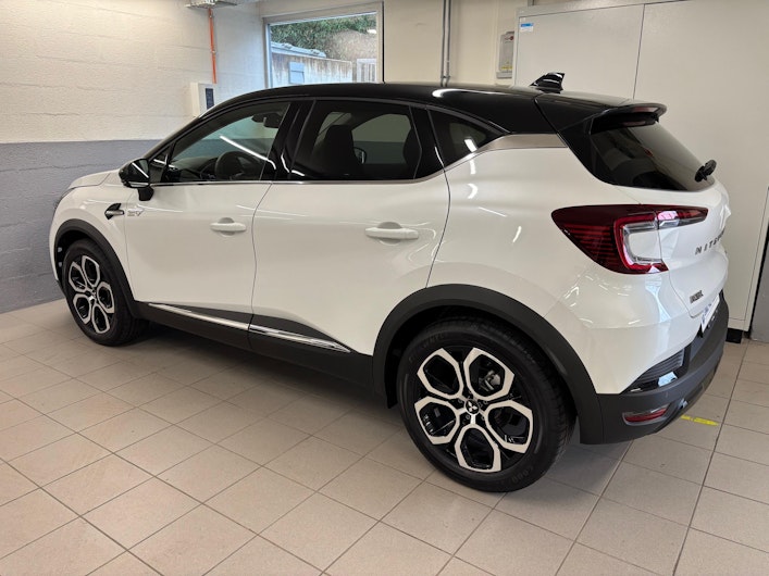 Vehicle image MITSUBISHI ASX