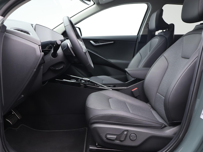 Vehicle image KIA NIRO