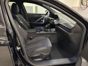 Vehicle image OPEL Astra Sports Tourer 1.2 T 130 GS